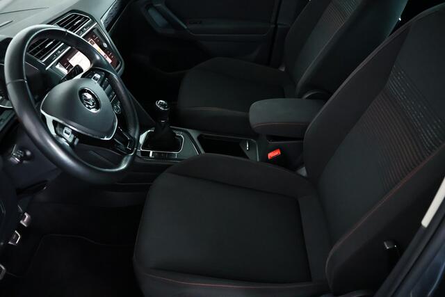 Volkswagen TIGUAN 1.4 TSI Sound / Navi / CarPlay / ACC / Trekhaak