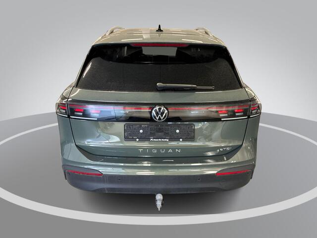Volkswagen TIGUAN 1.5 eTSI 130pk DSG · 360 Camera · Wegklapbare Trekhaak · Apple/Android Car Play · Navigatie · 18'' Inch ·