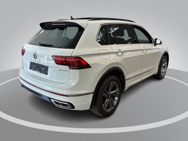 Volkswagen TIGUAN 1.4 TSI 245pk DSG eHybrid R-Line Business · Panoramadak · 360 Camera · Wegklapbare Trekhaak · Stoelverwarming · Matrix LED · Head-Up · 19'' Inch ·