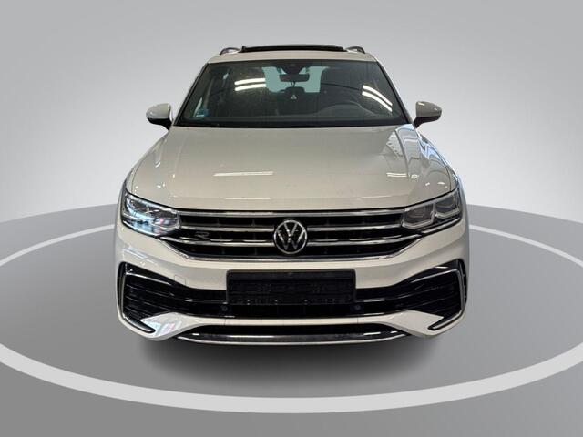 Volkswagen TIGUAN 1.4 TSI 245pk DSG eHybrid R-Line Business · Panoramadak · 360 Camera · Wegklapbare Trekhaak · Stoelverwarming · Matrix LED · Head-Up · 19'' Inch ·