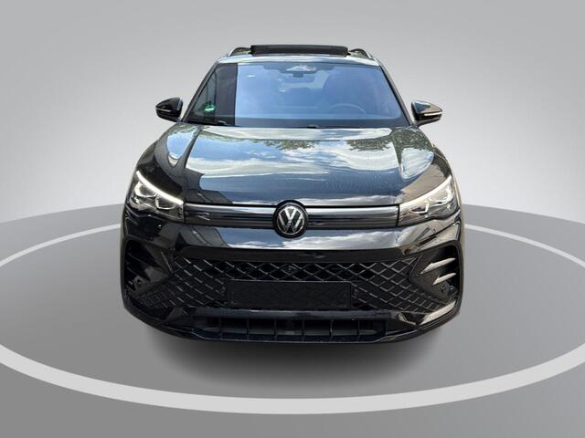 Volkswagen TIGUAN 1.5 272pk DSG eHybrid R-Line · Panoramadak · Wegklapbare Trekhaak · Leder · Harman Kardon · 360 Camera · Stoel ventilatie · Massage · 20'' Inch · Garantie t/m 04-09-2030 of 100.000km