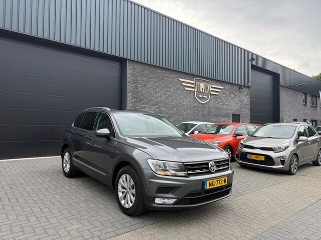 Volkswagen TIGUAN 1.4 TSI ACT Connected Series | 1E EIGENAAR | 12MND GARANTIE | AUTOMAAT | ACC | PANO | TREKHAAK | DAB | CARPLAY | NAVI | STOELVERW |