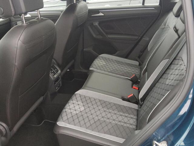 Volkswagen TIGUAN 1.4 TSI eHybrid 245pk PHEV R-Line Business+ / Panoramadak / Trekhaak / Head Up