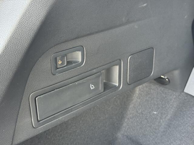 Volkswagen TIGUAN Allspace 1.5 TSI R-Line Business 7p. | Leer | Trekhaak | Pano | Stoelventilatie