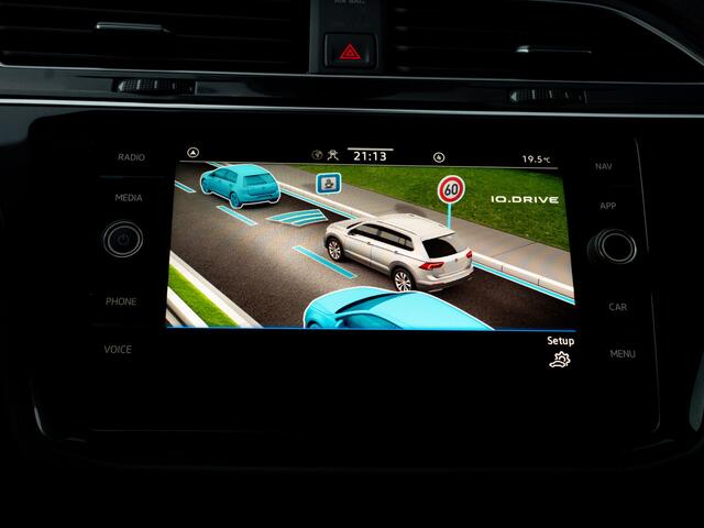 Volkswagen TIGUAN 1.5 TSI Life Business | Camera | Elk. A-klep | Side Assist | Keyless | Prijs Rijklaar!!