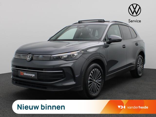 Volkswagen TIGUAN 1.5 eHybrid Life Edition 204PK DSG Panoramadak, Trekhaak, 360gr. Camera, Keyless, Elektr. Achterklep, 18" LM Velgen, Side Assist, Stoel-Stuurverwarming, Zwarte hemelbekleding