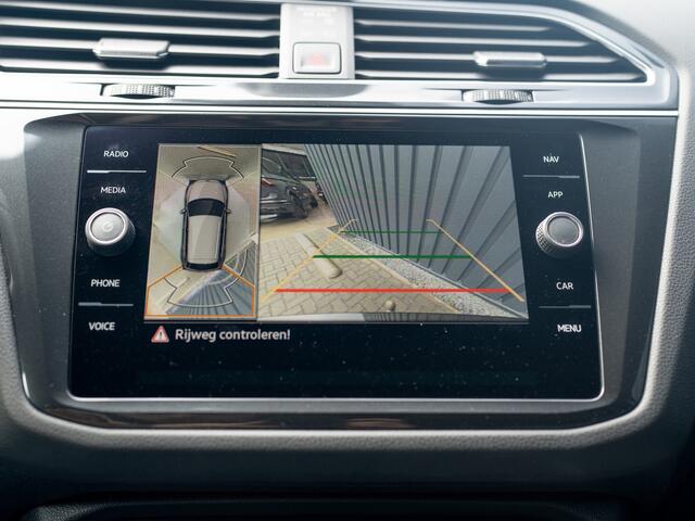 Volkswagen TIGUAN 1.5 TSI R-Line Business+ | Trekhaak wegkl. | 360Camera | Harman/Kardon | Side Assist | Elk. A-klep | IQ Light | Prijs Rijklaar!!