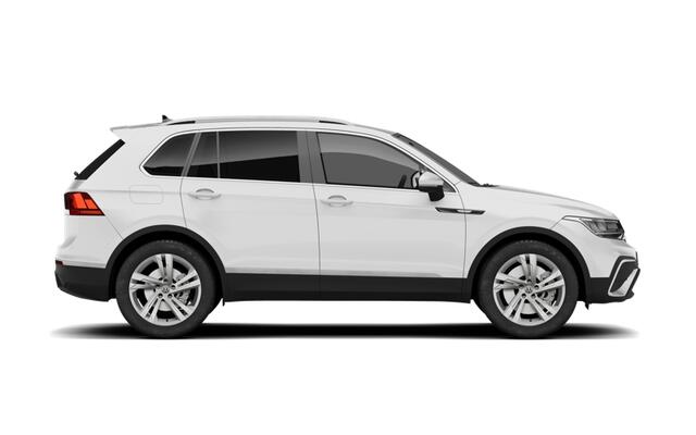 Volkswagen TIGUAN Allspace 1.5 TSI 150 7DSG R-Line Business | 'App-Connect' draadloze smartphone integratie | Achterklep, elektrisch, met sensorgestuurde opening (Easy Open) | Achterlichten LED, in donkerrood uitgevoerd