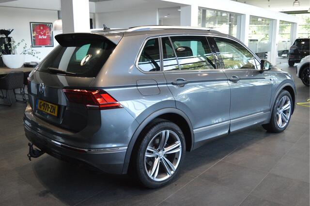Volkswagen TIGUAN 1.5 TSI ACT R-LINE navi camera pano leer trekhaak !!