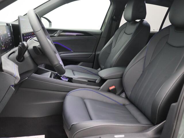 Volkswagen TIGUAN 1.5 eHybrid R-Line Edition 272PK DSG Pano-Schuifdak, Black Style, Trekhaak, 20" LM Velgen, Leder, Memorystoel, Head-Up Display, Matrix LED-Verlichting, 360gr. Camera, Navi, Elektr. Achterklep