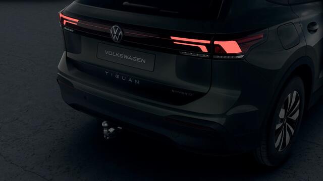 Volkswagen TIGUAN 1.5 eHybrid 204 6DSG Limited Edition | 30,5 cm display met 2D en 3D weergave | Automatische afstandsregeling (Adaptive Cruise Control) | Diefstalalarm