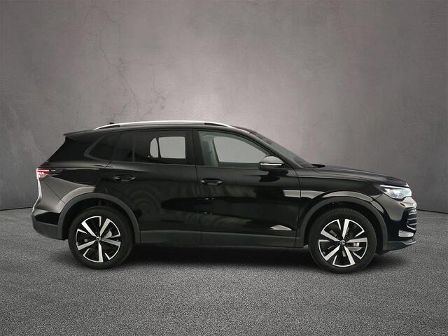 Volkswagen TIGUAN Life Edition 1.5 TSI eHybrid 204pk DSG Automaat Trekhaak, Adaptive cruise control, Navigatie, 360 camera, Achteruitrijcamera, LED koplampen