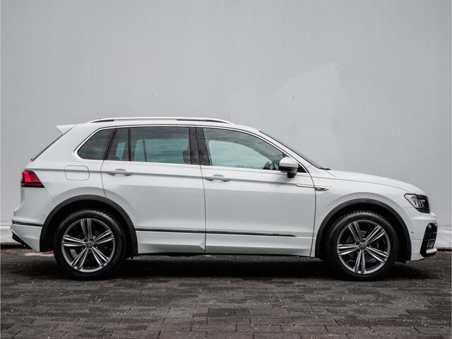 Volkswagen TIGUAN 1.5 TSI Aut. Highline Business R Trekhaak/ Panoramadak/ Virtual dash/ 360 camera/ Stoelverwarming