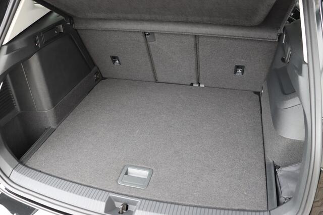 Volkswagen TIGUAN 1.5 eHybrid Elegance 204pk DSG6