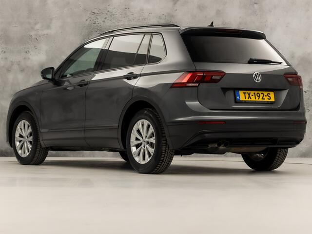 Volkswagen TIGUAN 1.4 TSI Sportline (APPLE CARPLAY, GROOT NAVI, CLIMATE, STOELVERWARMING, SPORTSTOELEN, GETINT GLAS, PARKEERSENSOREN, NIEUWSTAAT)