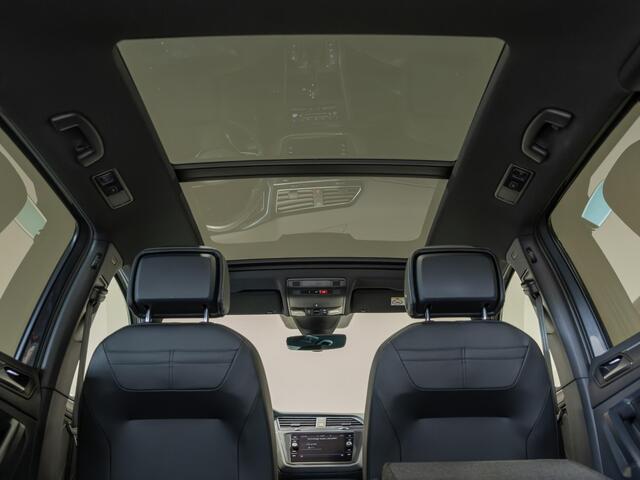 Volkswagen TIGUAN 1.5 TSI 2x R-Line Blackstyle / 150pk / Panorama dak / Stoel en stuurverwarming / Head-up display /