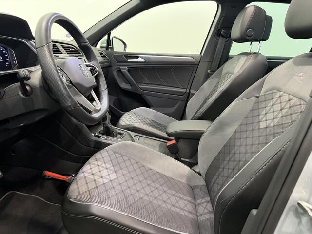 Volkswagen TIGUAN 1.5 TSI R-Line Business+ | Panoramdak | Trekhaak | Dodehoek Detectie | Achteruitrijcamera | Stoel- en stuurverwarming