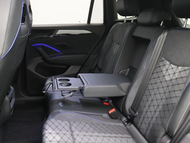 Volkswagen TIGUAN 1.5 eHybrid R-Line Edition 272PK DSG Pano-Schuifdak, Black Style, Trekhaak, 20" LM Velgen, Head-Up Display, Matrix LED-Verlichting, 360gr. Camera, Navi, Elektr. Achterklep
