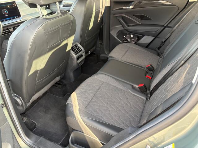 Volkswagen TIGUAN 1.5 eTSI LIFE EDITION Adaptive Cruise | Stoelverwarming | Stuurverwarming