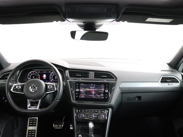 Volkswagen TIGUAN 1.4 TSI ACT Highline R-line Panodak | Dynaudio | Trekhaak | Virtual Cockpit