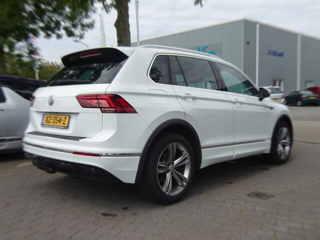 Volkswagen TIGUAN 1.4 TSI R-Line Connected Series