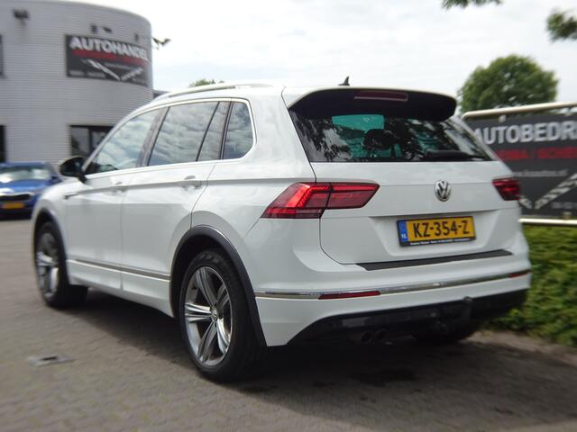 Volkswagen TIGUAN 1.4 TSI R-Line Connected Series