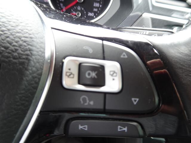 Volkswagen TIGUAN 1.4 TSI R-Line Connected Series
