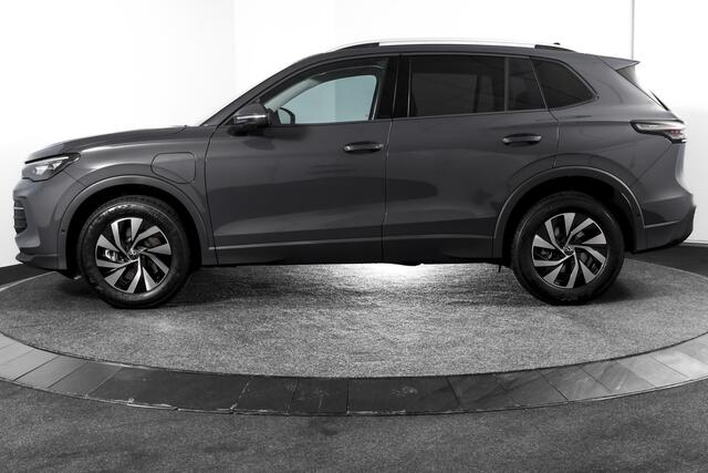 Volkswagen TIGUAN 1.5 eHybrid Life Edition | IQ Light | Dig. Cockpit | Adapt. Cruise | Stoel-+stuurverw. | 360 Camera | PDC | App. Connect | ECC | LM 17" | 6086