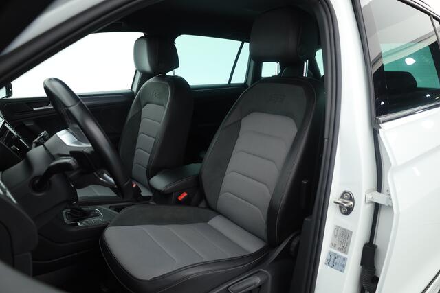 Volkswagen TIGUAN 1.5 TSI ACT R-Line | Rijklaar! | 2x R-Line | Trekhaak | Dig. Cockpit | Adapt. Cruise | Camera+PDC | Stoelverw. | LED | NAV+App.Connect | Elek. Spiegels