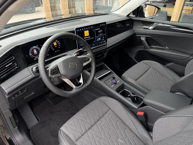 Volkswagen TIGUAN Life 1.5 TSI PHEV DSG 204 Pk | Pano | Trekhaak | 20 inch | Comfo