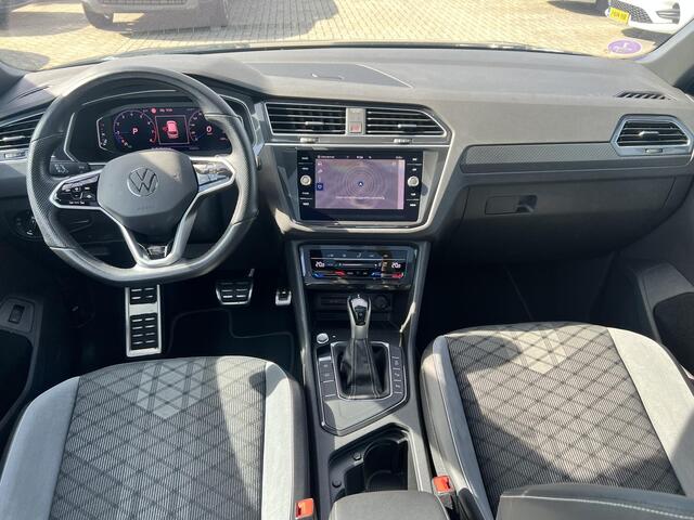 Volkswagen TIGUAN 1.5 TSI R-Line Business+ | Panoramadak | Camera | Carplay | 2 zone airco