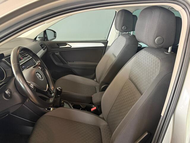 Volkswagen TIGUAN 1.5 TSI ACT Comfortline Business | Navigatie | Sensoren.
