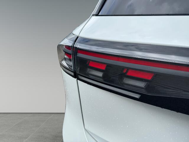 Volkswagen TIGUAN 1.5 272pk eHybrid R-Line Edition R-Line | Trekhaak | Head-Up Display