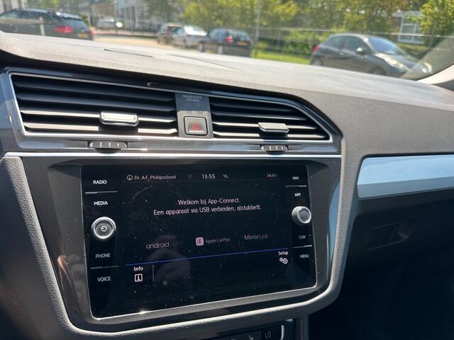 Volkswagen TIGUAN 1.5 TSI ACT Comfortline Business Trekhaak (1800kg) LED Keyless CarPlay Nieuwe 4s banden