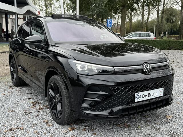 Volkswagen TIGUAN Hybrid 272pk DSG R-Line Blackstyle (Pano,Trekhaak,Harman,360,Headup)
