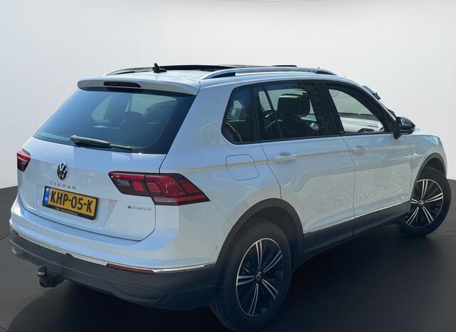 Volkswagen TIGUAN e-Hybrid 245PK DSG LIFE VIRTUAL/PANORAMADAK/TREKHAAK/HEAD-UP EL KLEP