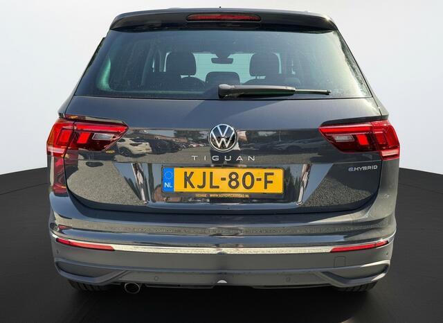Volkswagen TIGUAN TSI 245PK HYBRIDE DSG LIFE TREKHAAK/NAVI/VIRTUAL/SFEERVERL.