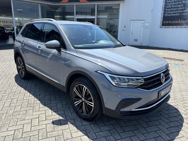 Volkswagen TIGUAN 1.5 TSI United Carplay Camera Trekhaak Adaptive Cruise