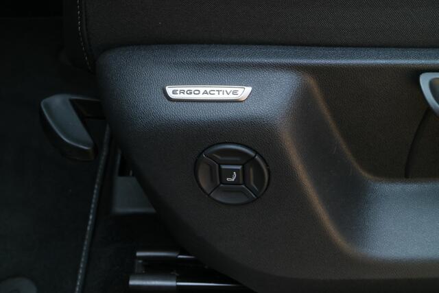 Volkswagen TIGUAN 1.5 eTSI R-Line Edition | Automaat! | Camera | Trekhaak! | Blind Spot |