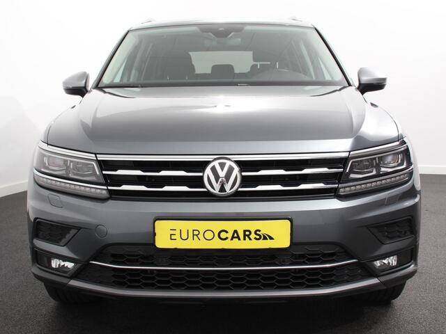 Volkswagen TIGUAN Allspace 1.5 TSI Highline All-space 7p. Adaptive cruise control Climate control LED Parkeersensoren Panoramadak Achteruitrijd camera Trekhaak Navigatie Voorstoelen verwarmd Apple Carplay/ Android Auto