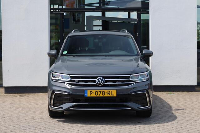 Volkswagen TIGUAN 1.5 TSI R-Line Business+ 150PK / 110kW DSG, NL auto, 1e eigenaar nieuw door ons geleverd en onderhouden, wegklapbare trekhaak, R-Line in- en exterieur, keyless go & entry, panoramadak, 20" 'Suzuka' LMV, Apple Carplay & Android Auto, achteruitrijcamera, wi