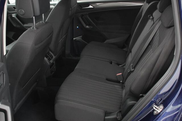 Volkswagen TIGUAN Allspace 1.5 TSI 150pk DSG Life 7p. Navigatie Climate Control Adaptieve cruise control Achteruitrijcamera Trekhaak Virtual Cockpit Elektrische achterklep Stoelverwarming Led Lichtmetalen velgen Parkeersensoren