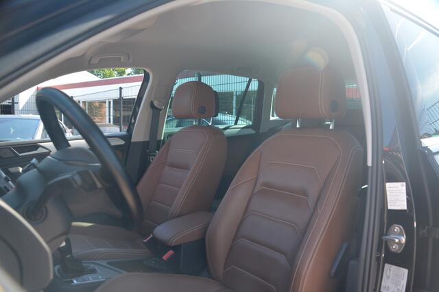 Volkswagen TIGUAN 1.4 TSI ACT Comfortline Business | Navigatie | Apple Carplay/Android Auto | Leer | Panorama Dak | NL auto!! | Veel opties en erg lage km stand!!