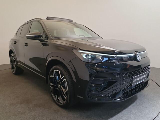 Volkswagen TIGUAN 1.5 eHybrid 272pk DSG/AUT R-Line Edition Wegklapbare trekhaak, Panoramadak, Harman Kardon