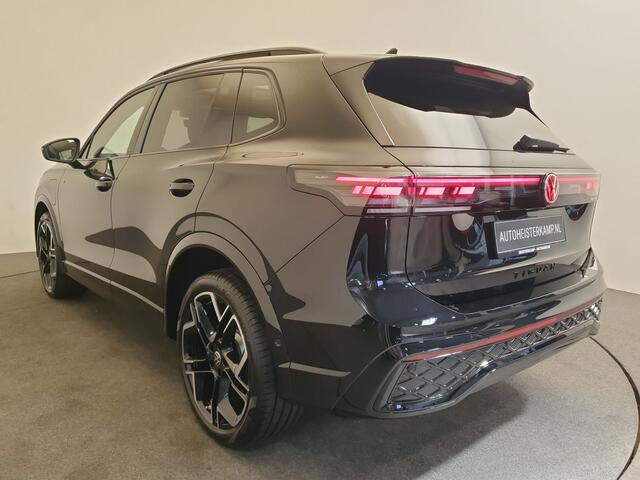 Volkswagen TIGUAN 1.5 eHybrid 272pk DSG/AUT R-Line Edition Wegklapbare trekhaak, Panoramadak, Harman Kardon
