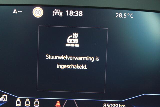 Volkswagen TIGUAN 1.4 TSI eHybrid ELEGANCE SOh 91,1% NAVI IQ LED TREKHAAK 85000KM!!!