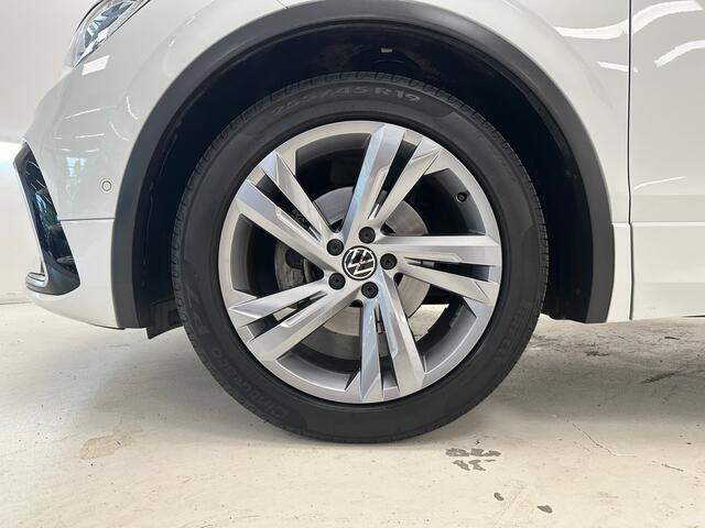 Volkswagen TIGUAN 1.5 TSI R-Line Business+ | Panoramadak | Trekhaak | ACC |