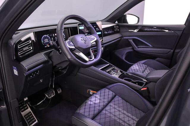 Volkswagen TIGUAN R-Line Edition 1.5 TSI eHybrid 204pk DSG Automaat Trekhaak, Panoramadak, Black Style, Adaptive cruise control, Navigatie, Achteruitrijcamera