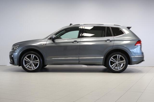 Volkswagen TIGUAN 1.5 TSI Highline Business R 7p - Schuif/Kanteldak - Trekhaak