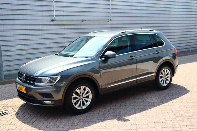 Volkswagen TIGUAN 1.5 TSI Comfortline Business O.a: Navi, Clima, ACC, Carplay, DAB, PDC, Etc. All-in prijs!